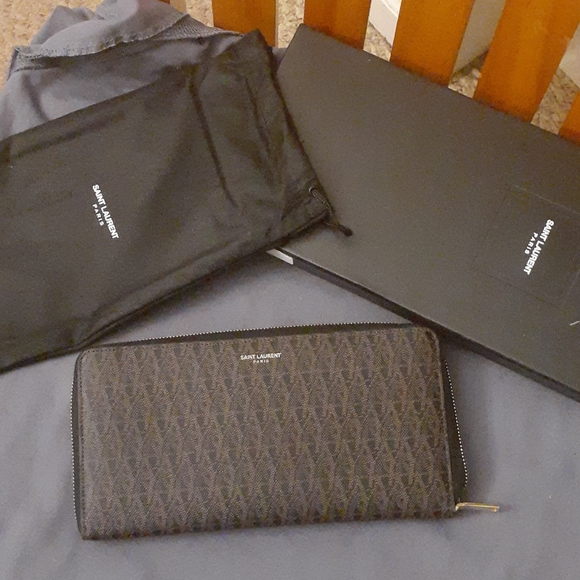 Saint Laurent zip around wallet - Picture 8 of 8